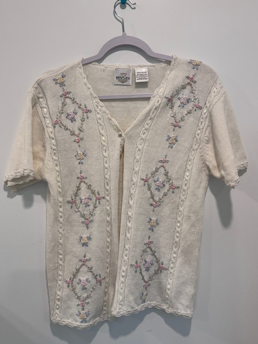 Bentley Cream Floral Embroidered Short-Sleeve Cardigan
